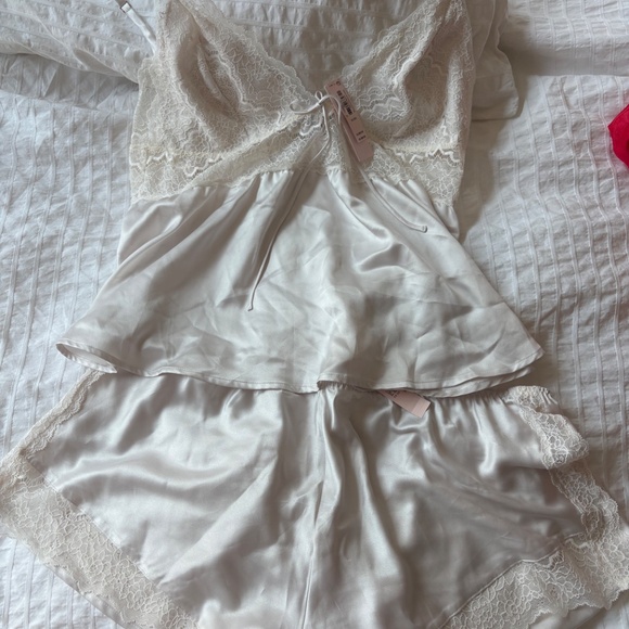 White Lace & Satin Cami Set - NWT - Picture 4 of 4